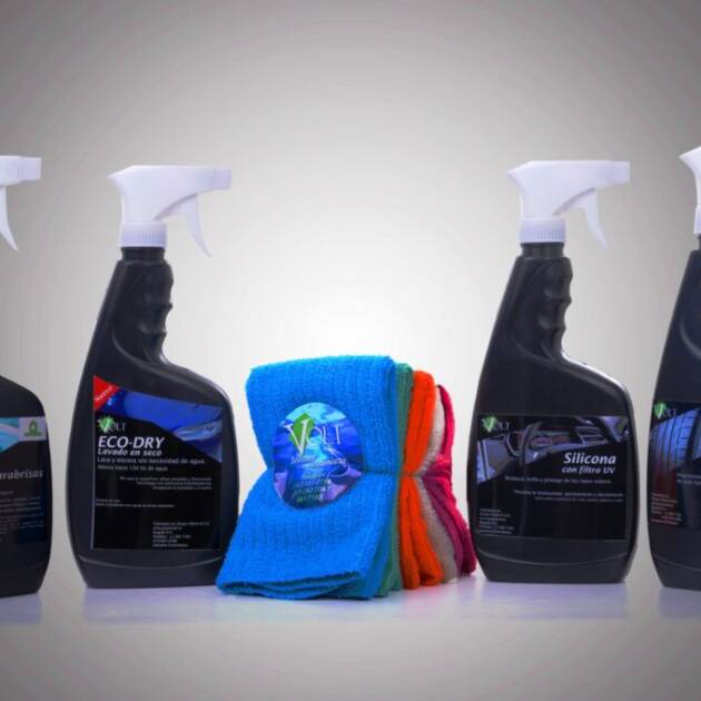 KIT DE LIMPIEZA AUTOMOTRIZ PARA LAVADO EN SECO